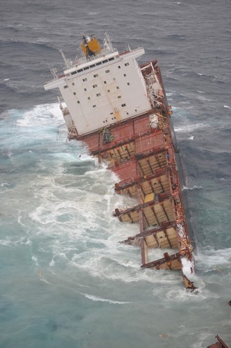 The stern section of the Rena has broken away from the bow which remains pinned on the Astrolabe Reef © Maritime NZ www.maritimenz.govt.nz