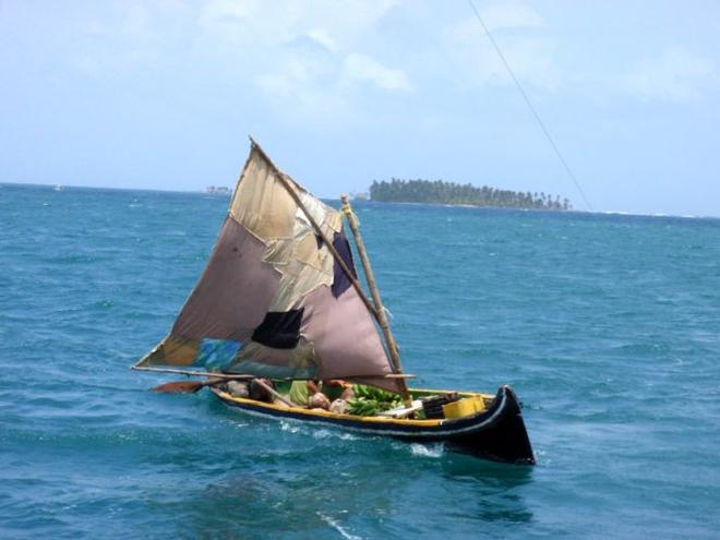 Kuna canoe © Bluewater Cruising Association