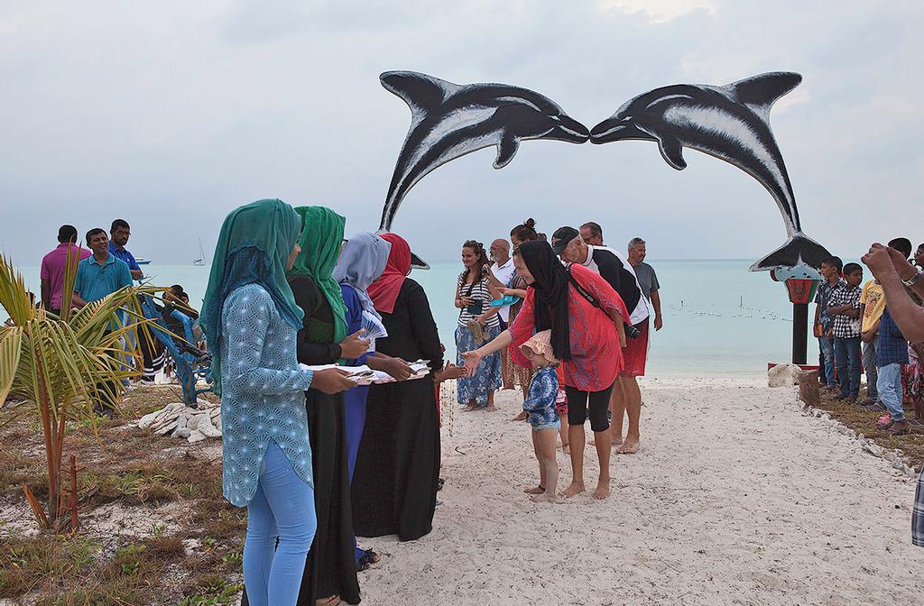 How could you not feel welcome with a celebration like this! © Sail Maldives http://www.sailmaldives.net