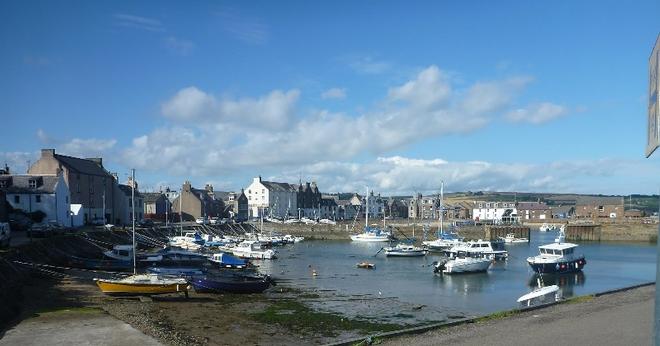 Stonehaven inner harbour dries completly © SV Taipan