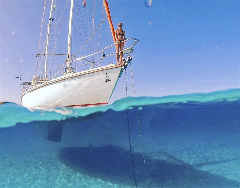 sv delos sailboat