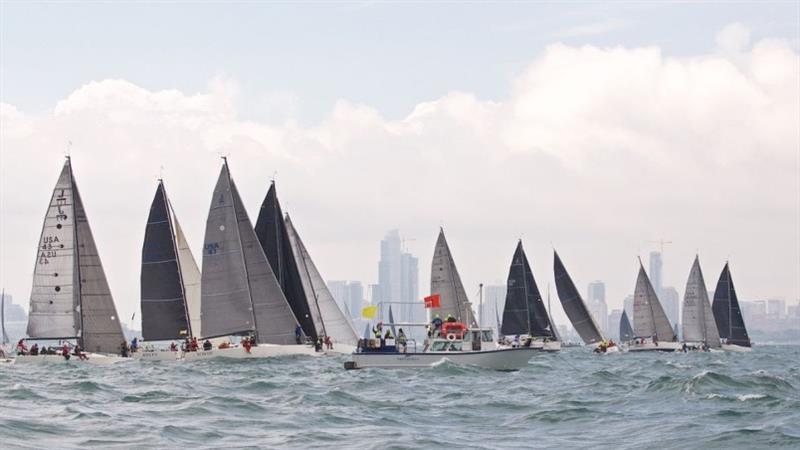 The J/111s begin the 2018 Chicago Yacht Club Race to Mackinac - photo © Meredith Block